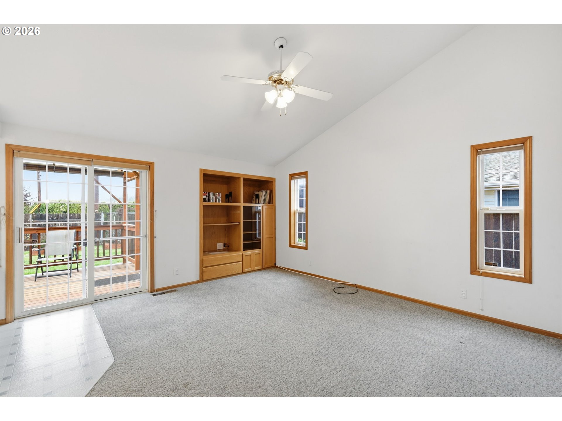 2337 Loch Drive Springfield, OR 97477 - Photo 14 of 35