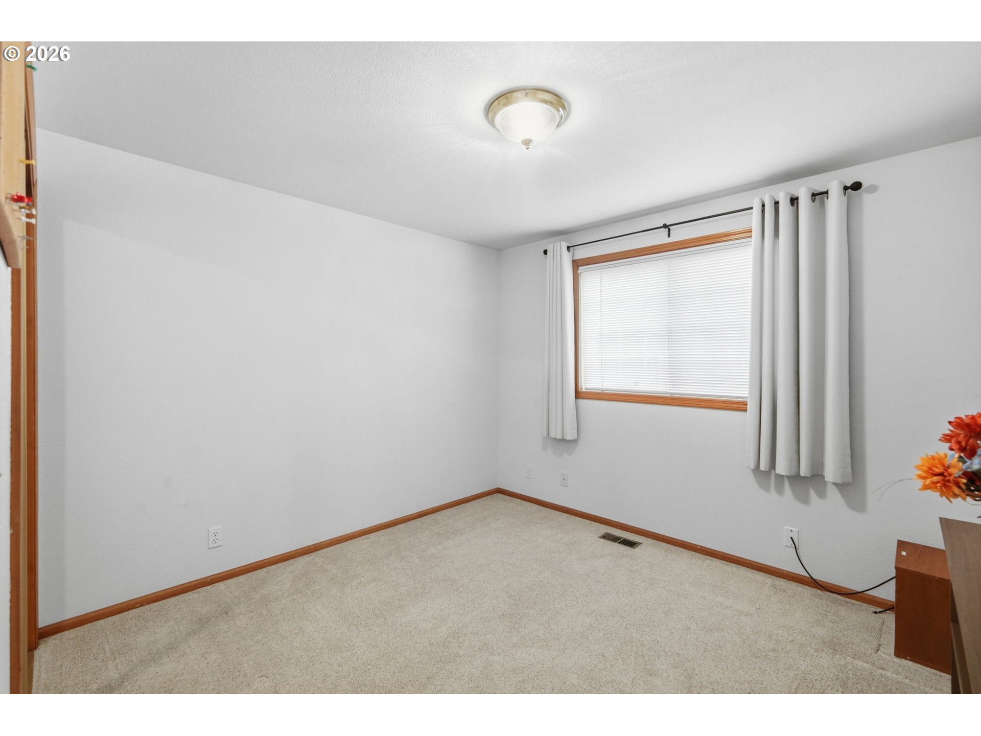 2337 Loch Drive Springfield, OR 97477 - Photo 22 of 35