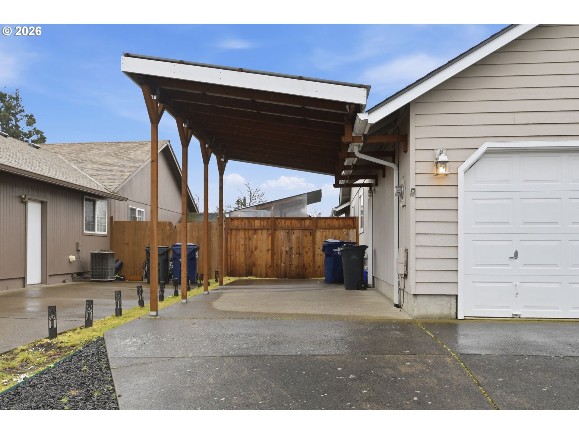 2337 Loch Drive Springfield, OR 97477 - Photo 33 of 35