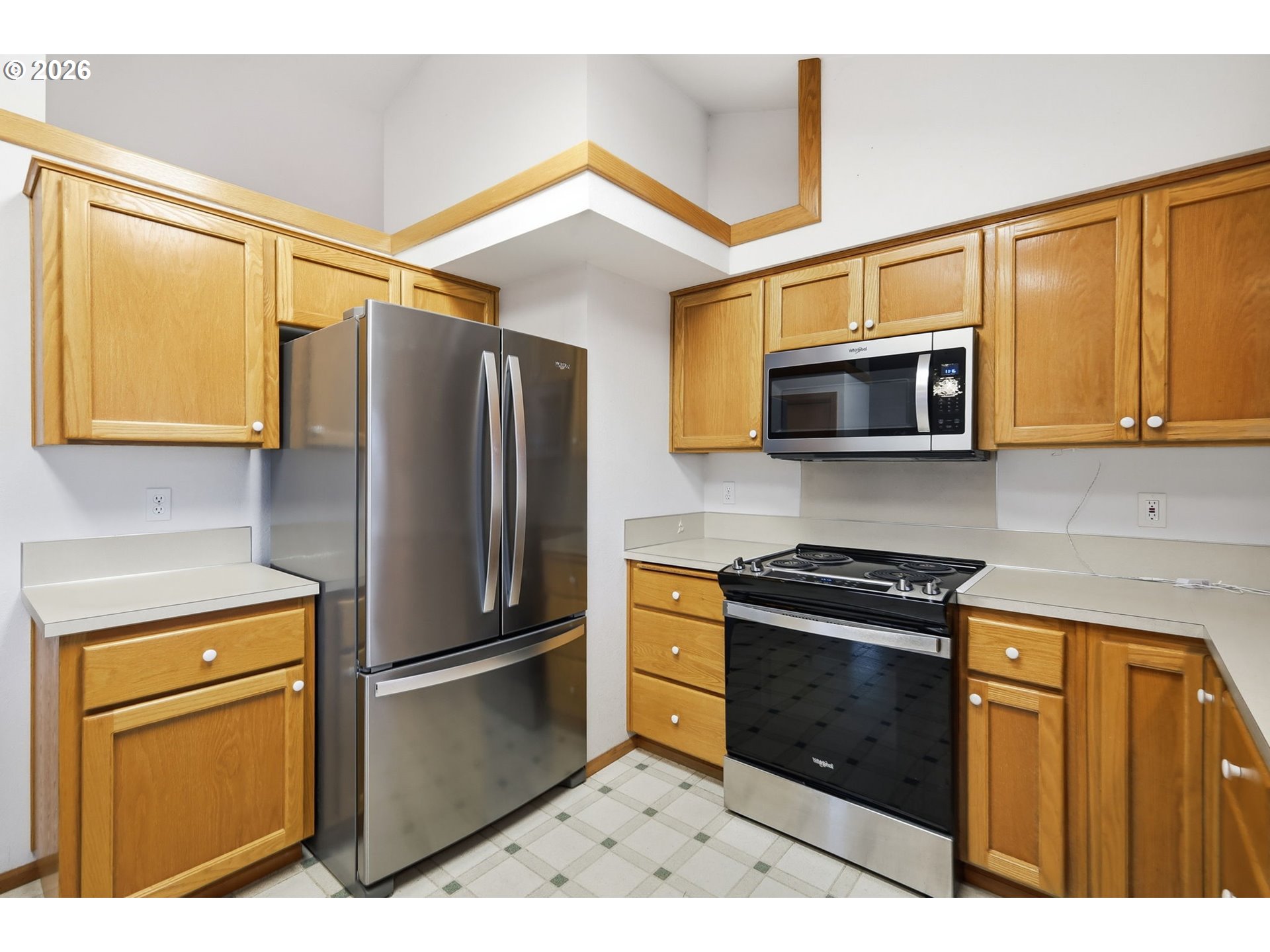 2337 Loch Drive Springfield, OR 97477 - Photo 8 of 35