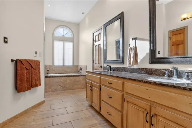 $460,000 | 5008 Northwest 87th Street, Kansas City, MO 64154