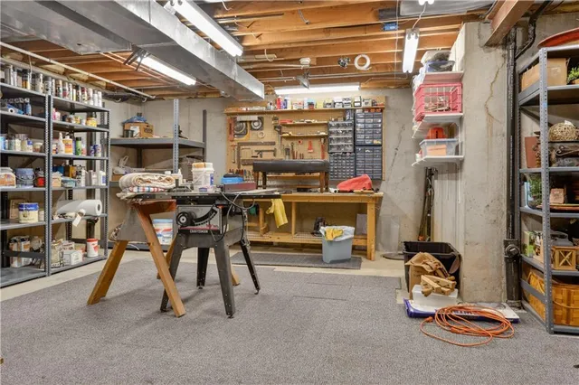 $460,000 | 5008 Northwest 87th Street, Kansas City, MO 64154