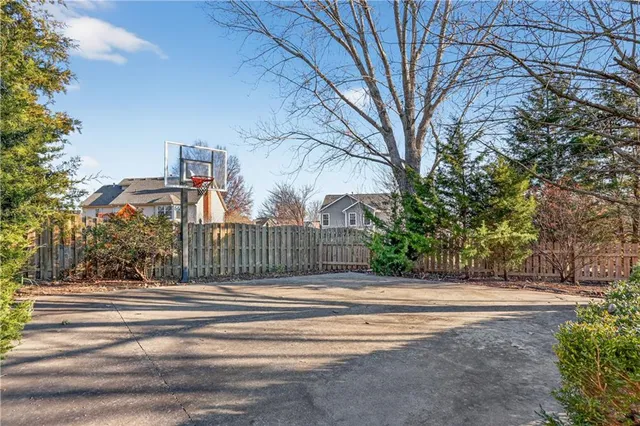 $460,000 | 5008 Northwest 87th Street, Kansas City, MO 64154