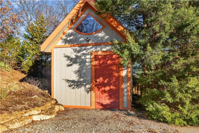 $460,000 | 5008 Northwest 87th Street, Kansas City, MO 64154