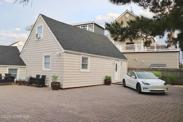 $2,500 | 116 West Kupper Drive, Mantoloking, NJ 08738