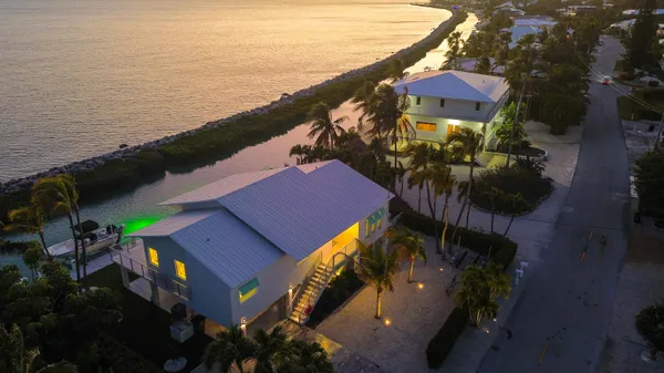 $3,625,000 | 224 West Seaview Circle, Marathon, FL 33050