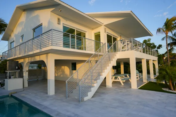 $3,625,000 | 224 West Seaview Circle, Marathon, FL 33050