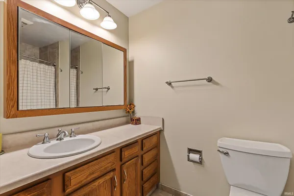 $219,900 | 2022 Poppy Court, Mishawaka, IN 46544