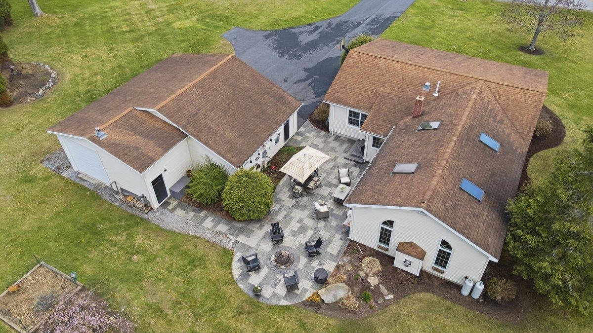 1138 Barber Pond Road Pownal, VT 05261 - Photo 1 of 40 Gallery Image 1
