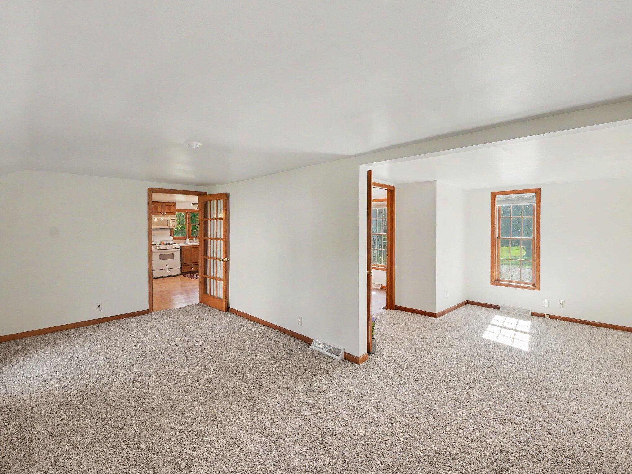 13710 Wabash Road Milan, MI 48160 - Photo 8 of 28 006_file_7473