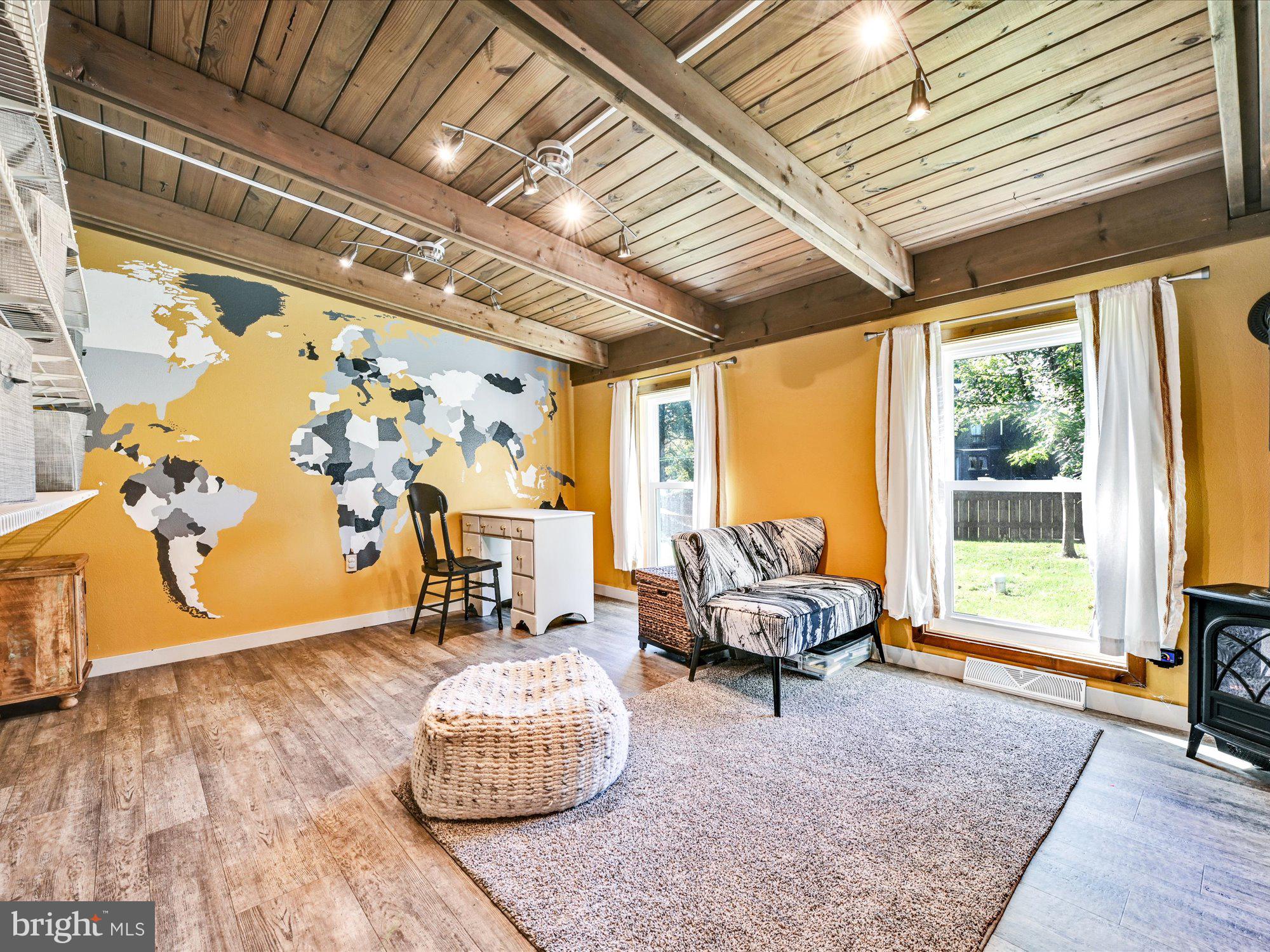 22 Cocalico Road Lititz, PA 17543 - Photo 12 of 32 Family Room