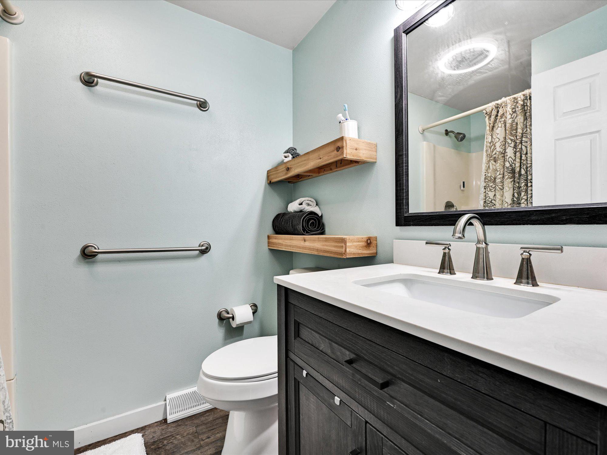 22 Cocalico Road Lititz, PA 17543 - Photo 22 of 32 Full Bath