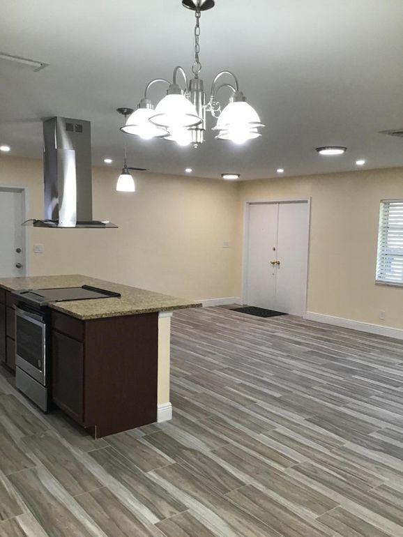 1101 Northwest 6th Avenue Boca Raton, FL 33432 - Photo 23 of 30 6ba704a322a4ec9d31e19abbc4fa265bl-m27049