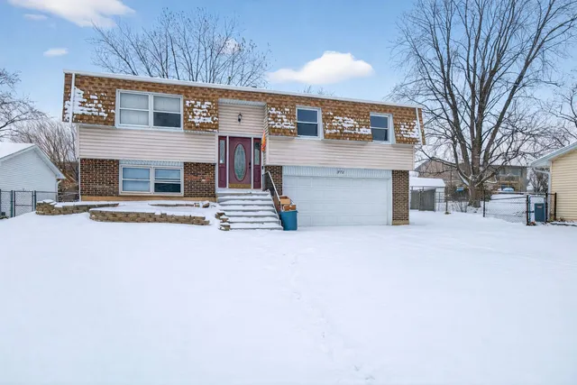 $349,900 | 1772 Frank Court, Glendale Heights, IL 60139