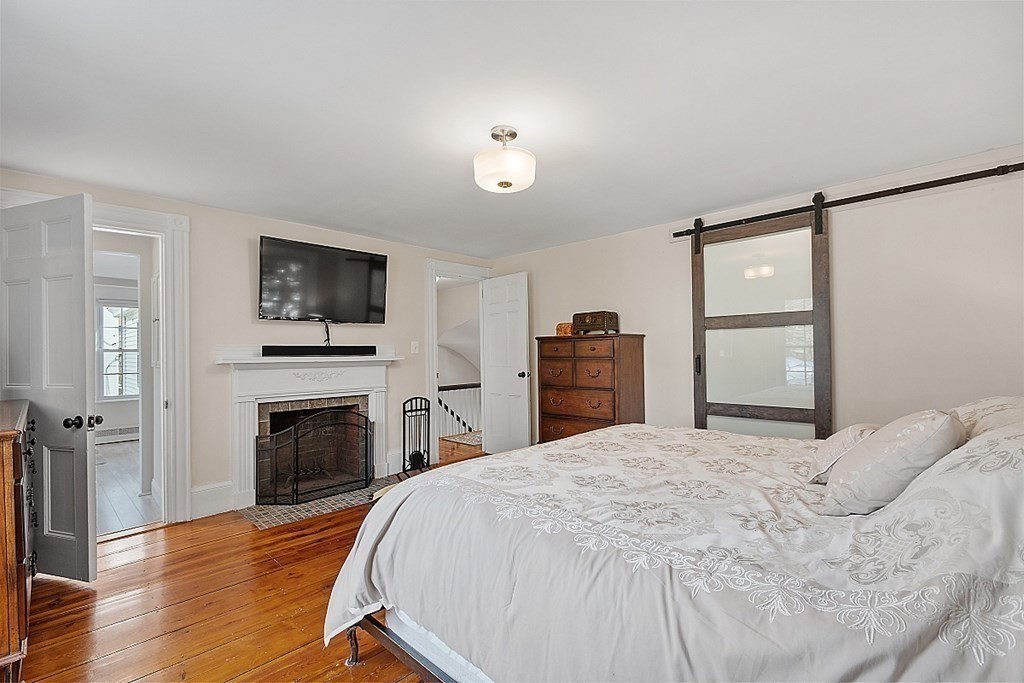 42 Cherry Street Gardner, MA 01440 - Photo 23 of 42