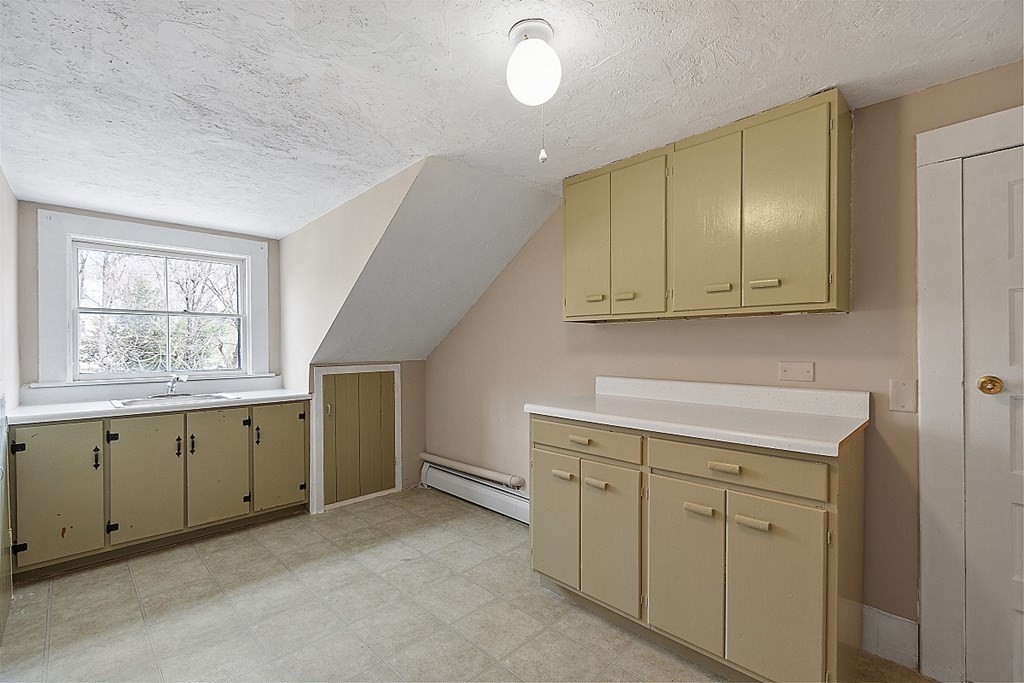 42 Cherry Street Gardner, MA 01440 - Photo 33 of 42