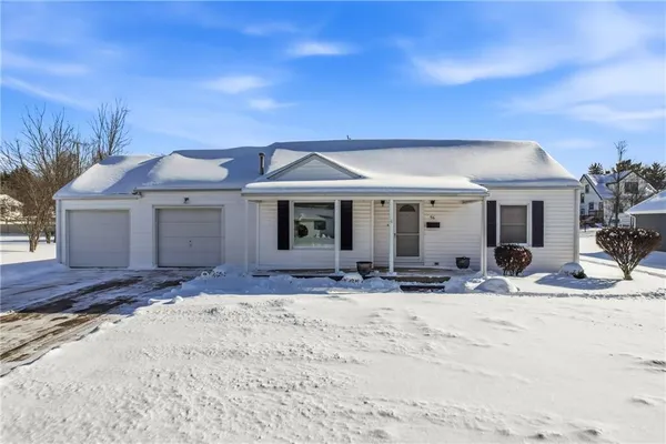 $210,000 | 96 North Cres Drive, Hermitage, PA 16148