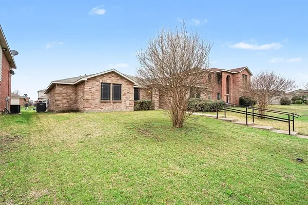 $280,000 | 1214 April Showers Lane, Lancaster, TX 75134