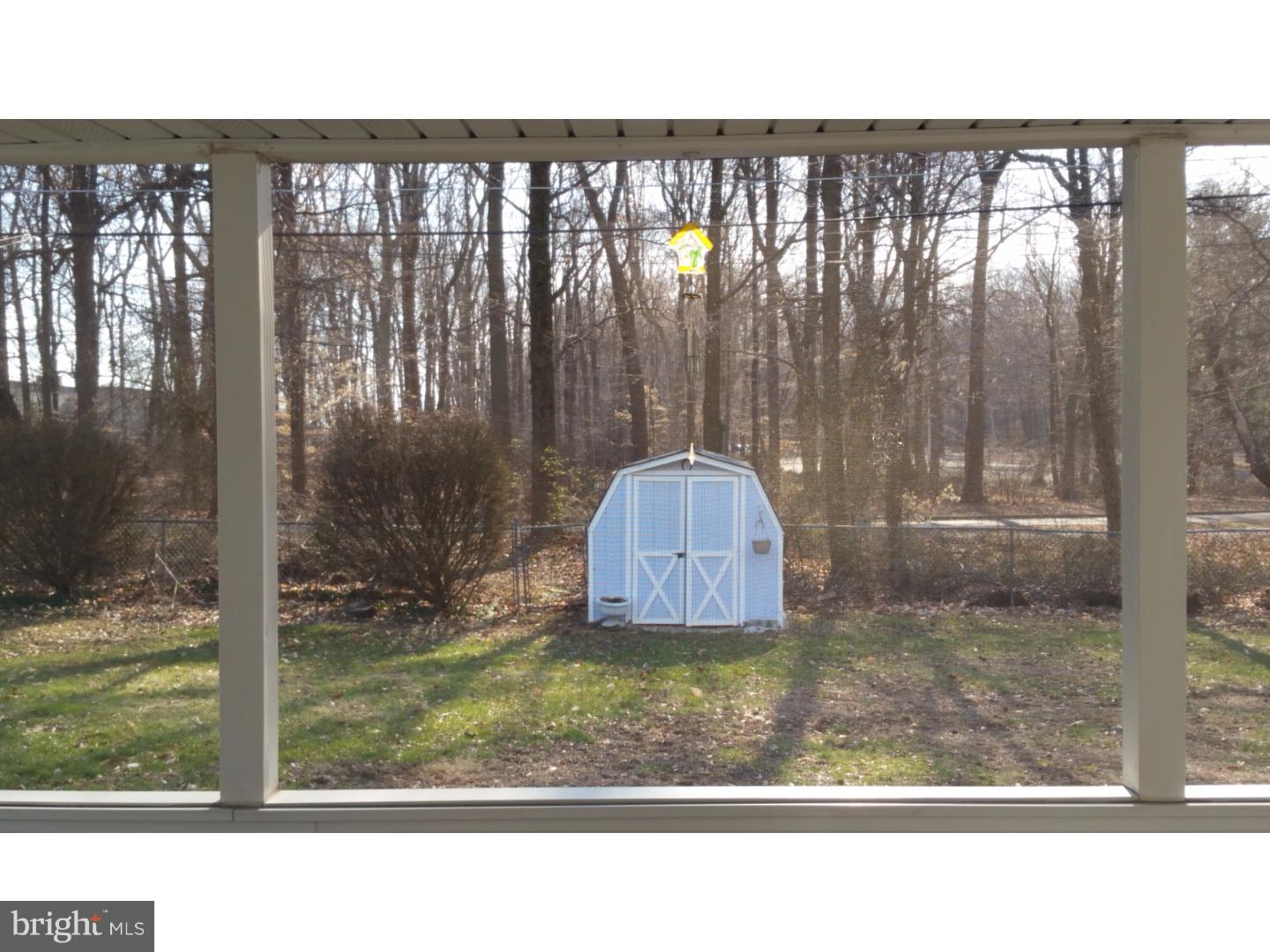 19 Long Loop Road Levittown, PA 19056 - Photo 23 of 25 Gallery Image 23
