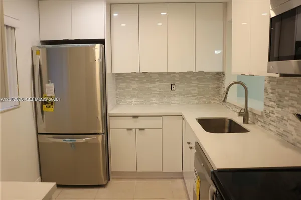 $2,350 | 8005 Southwest 107th Avenue, Unit 317, Miami, FL 33173
