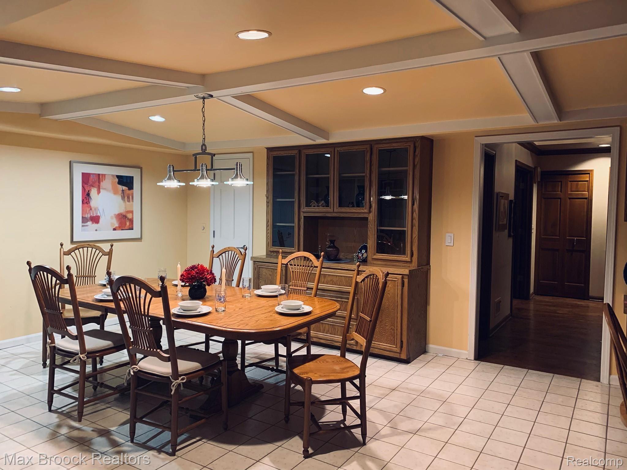 Kitchen-Table.jpg