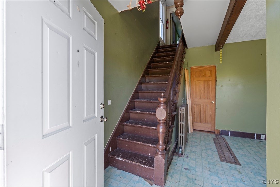 2004 Bradley Brook Road Lebanon, NY 13332 - Photo 22 of 30 Foyer