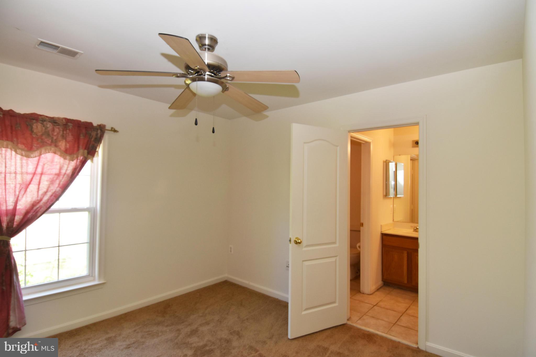 2102 Medinah Ridge Road Accokeek, MD 20607 - Photo 22 of 28 Bedroom