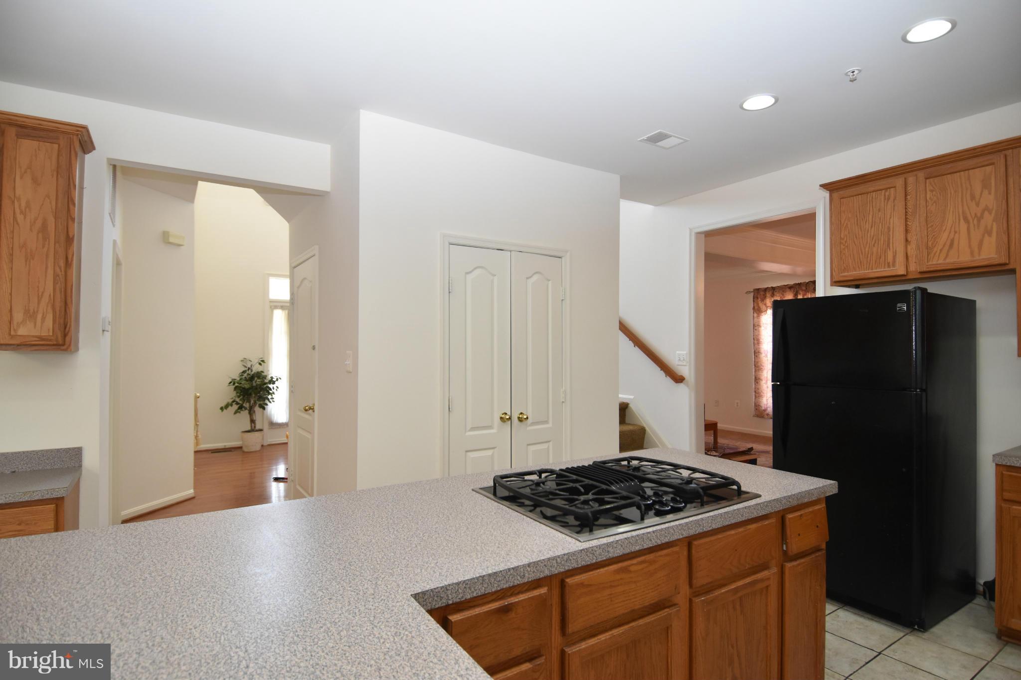 2102 Medinah Ridge Road Accokeek, MD 20607 - Photo 8 of 28 Kitchen