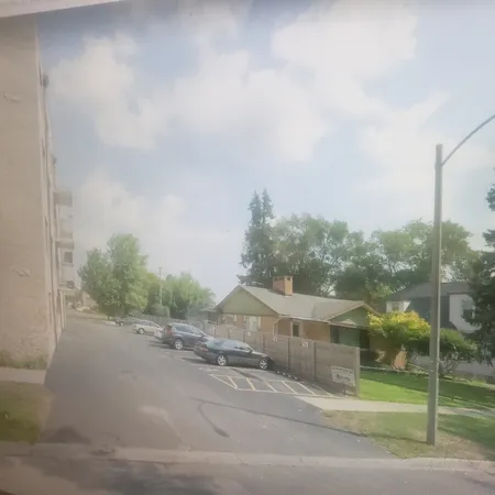 $6,000 | 7316 40th Street, Unit P13, Lyons, IL 60534