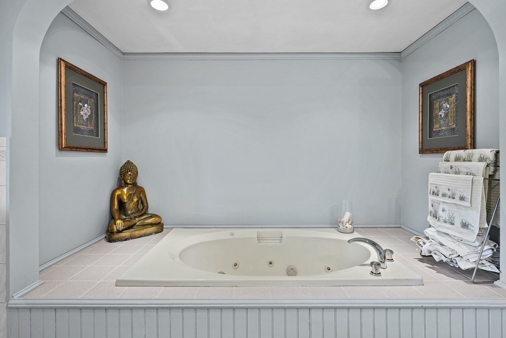 137 Ridgecrest Road Fall River, MA 02720 - Photo 27 of 33 Gallery Image 27
