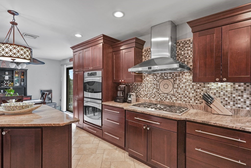 137 Ridgecrest Road Fall River, MA 02720 - Photo 6 of 33 Gallery Image 6