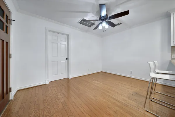 $1,900 | 520 West 15th Street, Houston, TX 77008