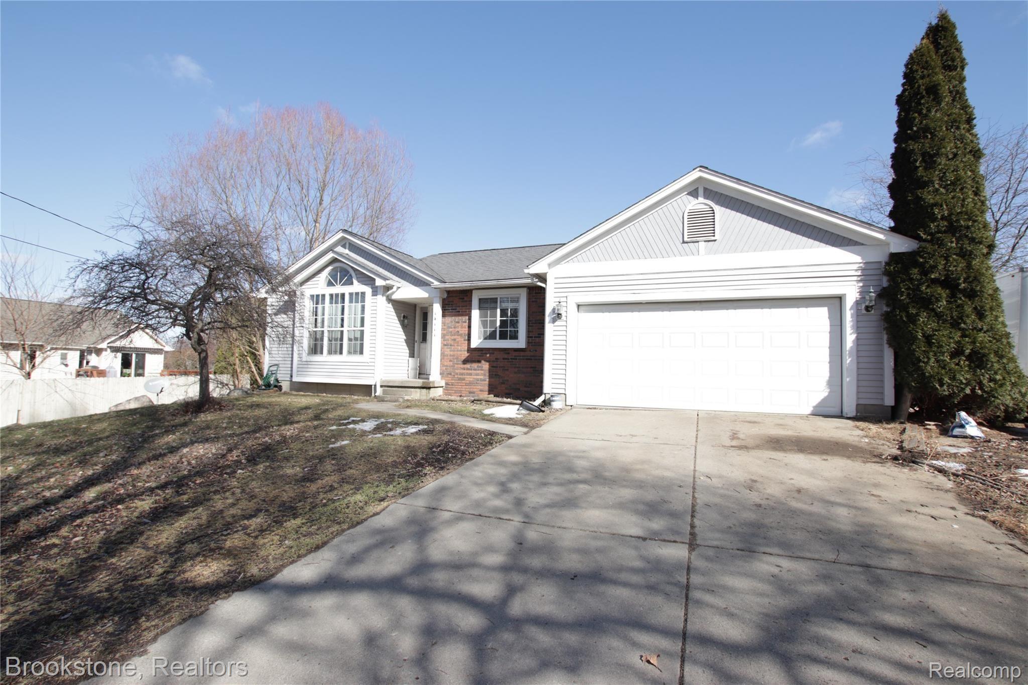 14111 Torrey Road Fenton, MI 48430 - Photo 1 of 24 IMG_4445.JPG