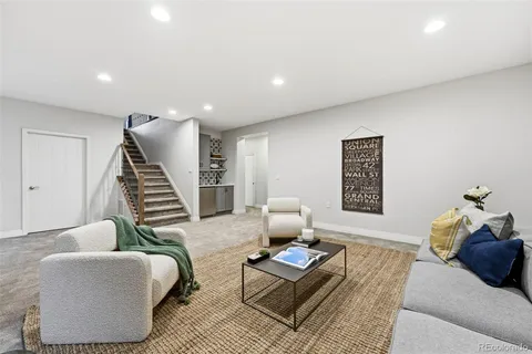 $800,000 | 11248 East 25th Drive, Aurora, CO 80010