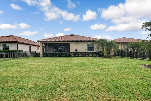 $550,000 | 10015 Marbella Drive, Bradenton, FL 34211