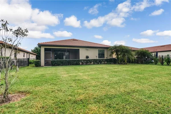 $550,000 | 10015 Marbella Drive, Bradenton, FL 34211
