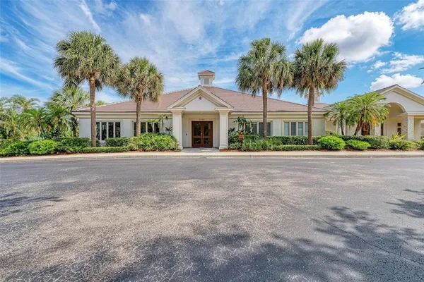 $550,000 | 10015 Marbella Drive, Bradenton, FL 34211