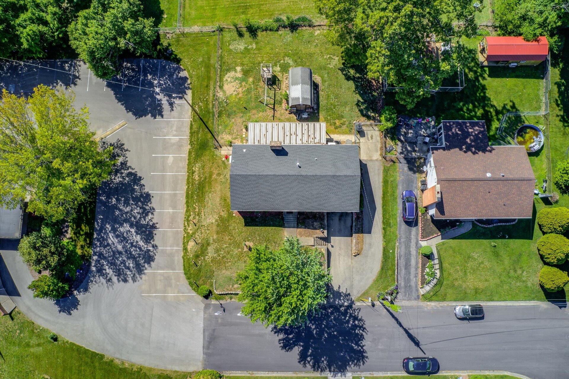 3515 Greencliff Road Roanoke, VA 24018 - Photo 25 of 29 08-051120220027