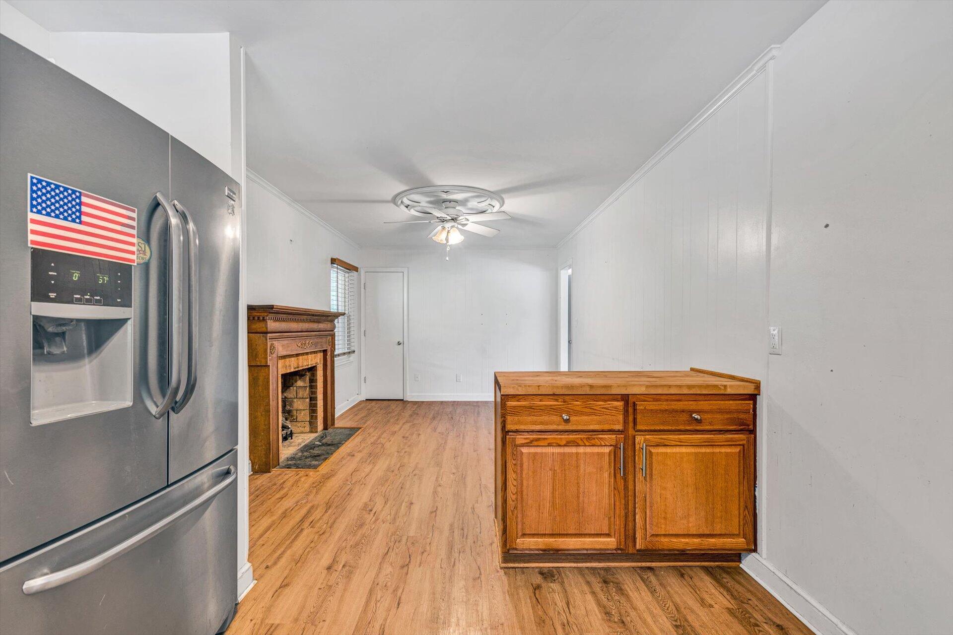 3515 Greencliff Road Roanoke, VA 24018 - Photo 6 of 29 11-052720220041
