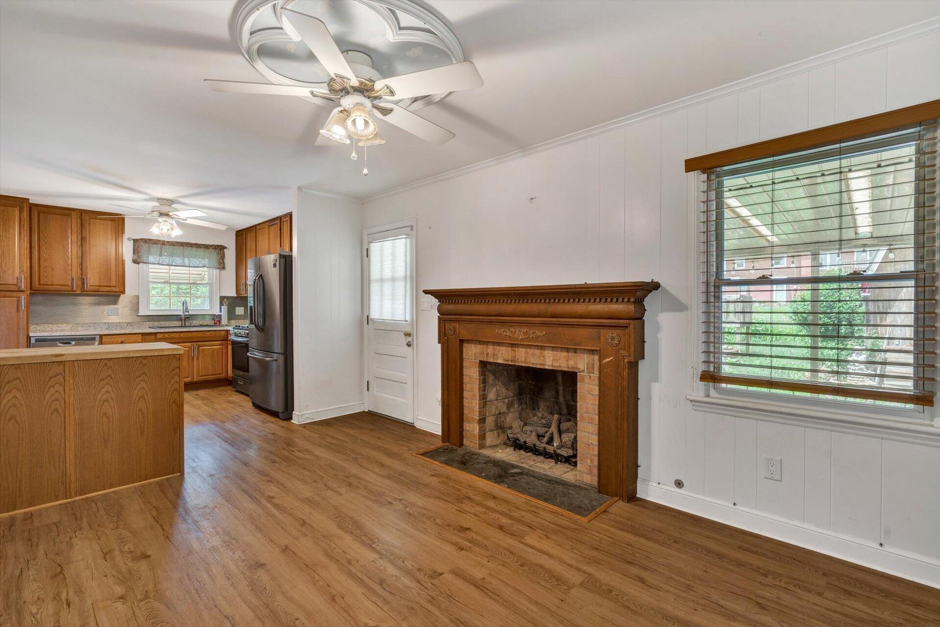 3515 Greencliff Road Roanoke, VA 24018 - Photo 7 of 29 12-052720220042