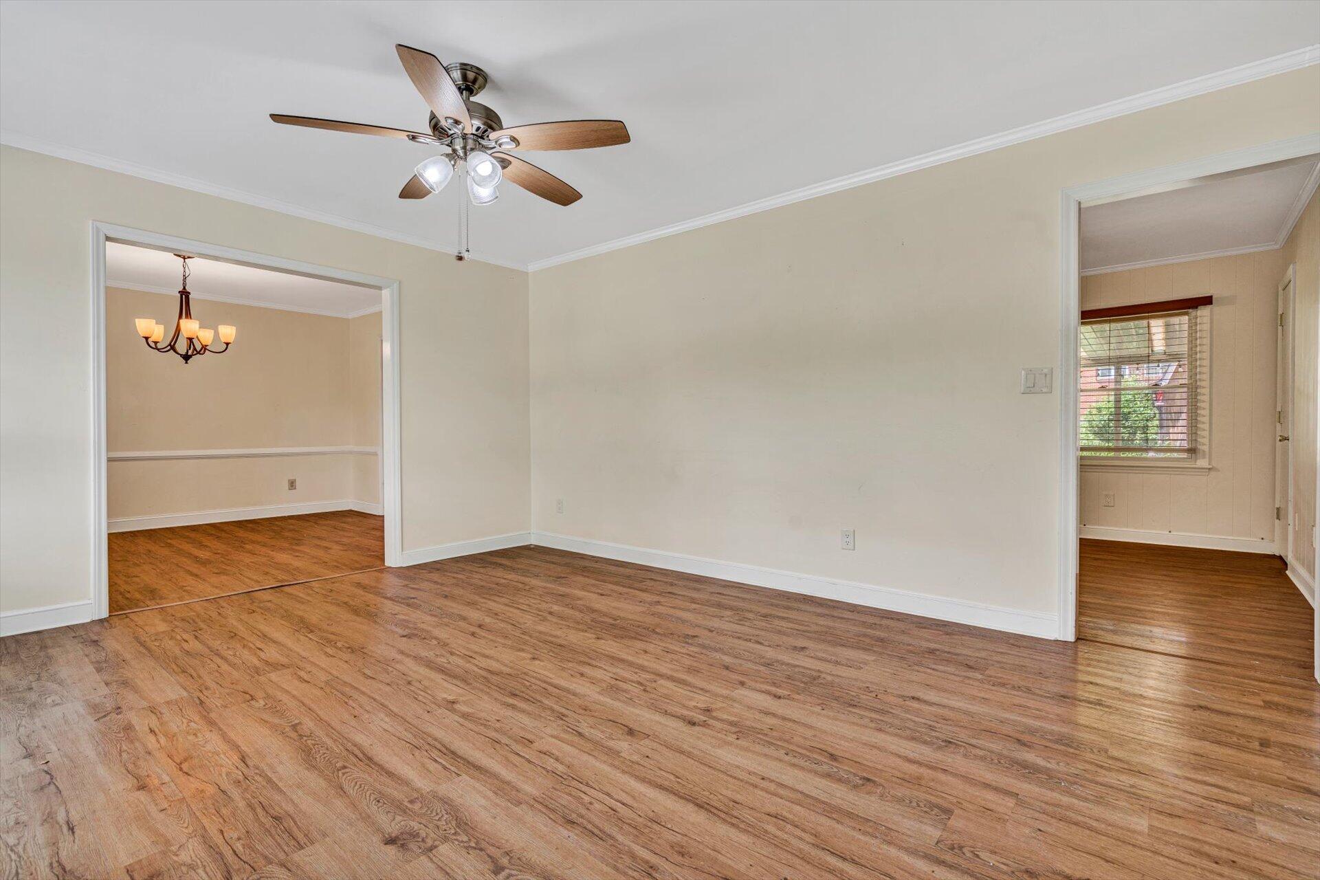 3515 Greencliff Road Roanoke, VA 24018 - Photo 8 of 29 06-052720220036