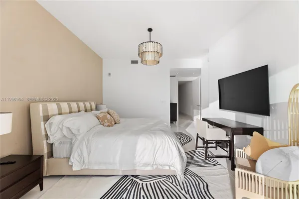 $12,999 | 16901 Collins Avenue, Unit 802, Sunny Isles Beach, FL 33160