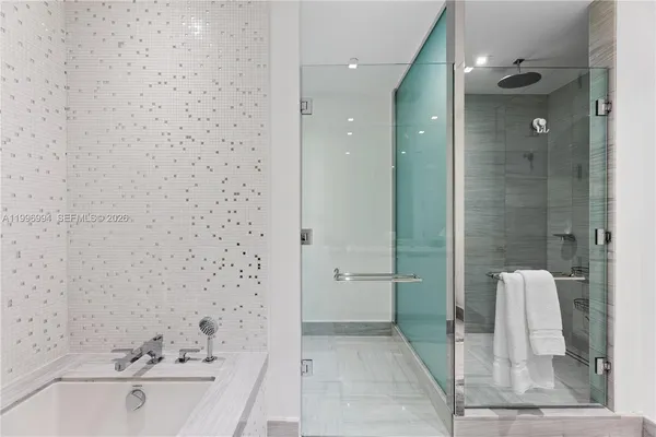 $12,999 | 16901 Collins Avenue, Unit 802, Sunny Isles Beach, FL 33160