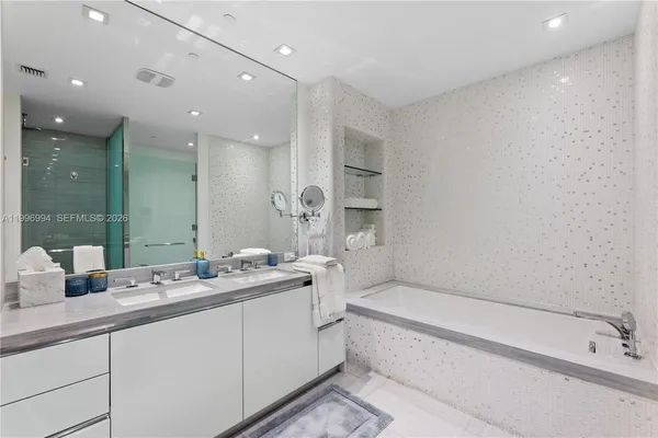 $12,999 | 16901 Collins Avenue, Unit 802, Sunny Isles Beach, FL 33160