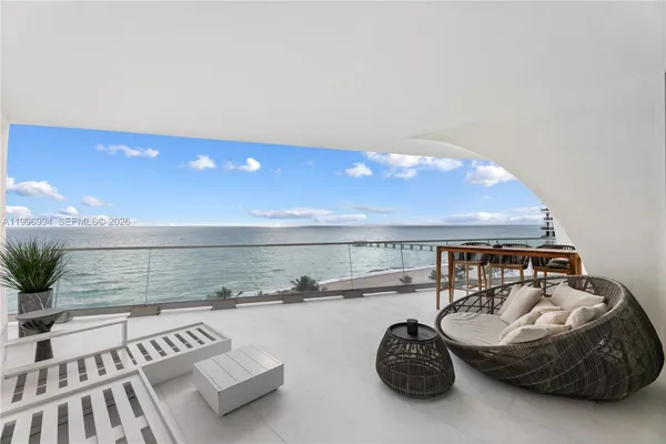 $12,999 | 16901 Collins Avenue, Unit 802, Sunny Isles Beach, FL 33160