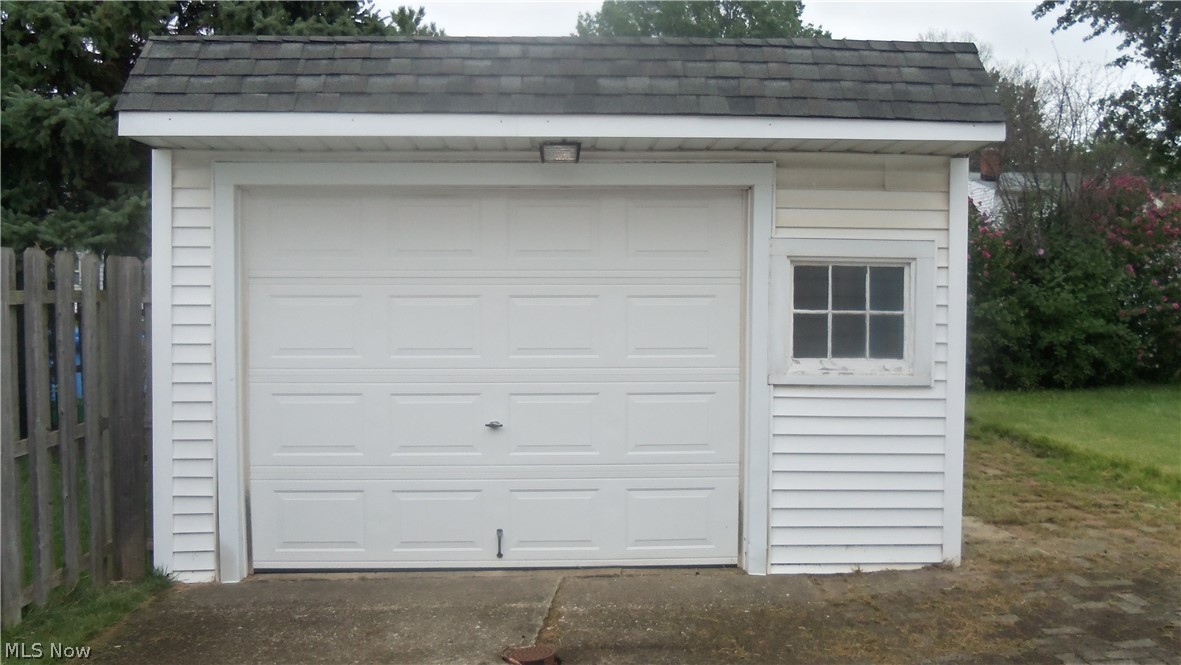 1507 Mapledale Road Wickliffe, OH 44092 - Photo 7 of 8