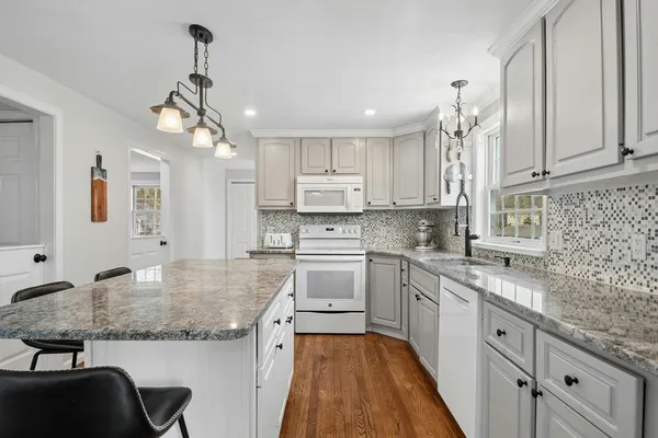 $825,000 | 136 Revere Street, Marshfield, MA 02050