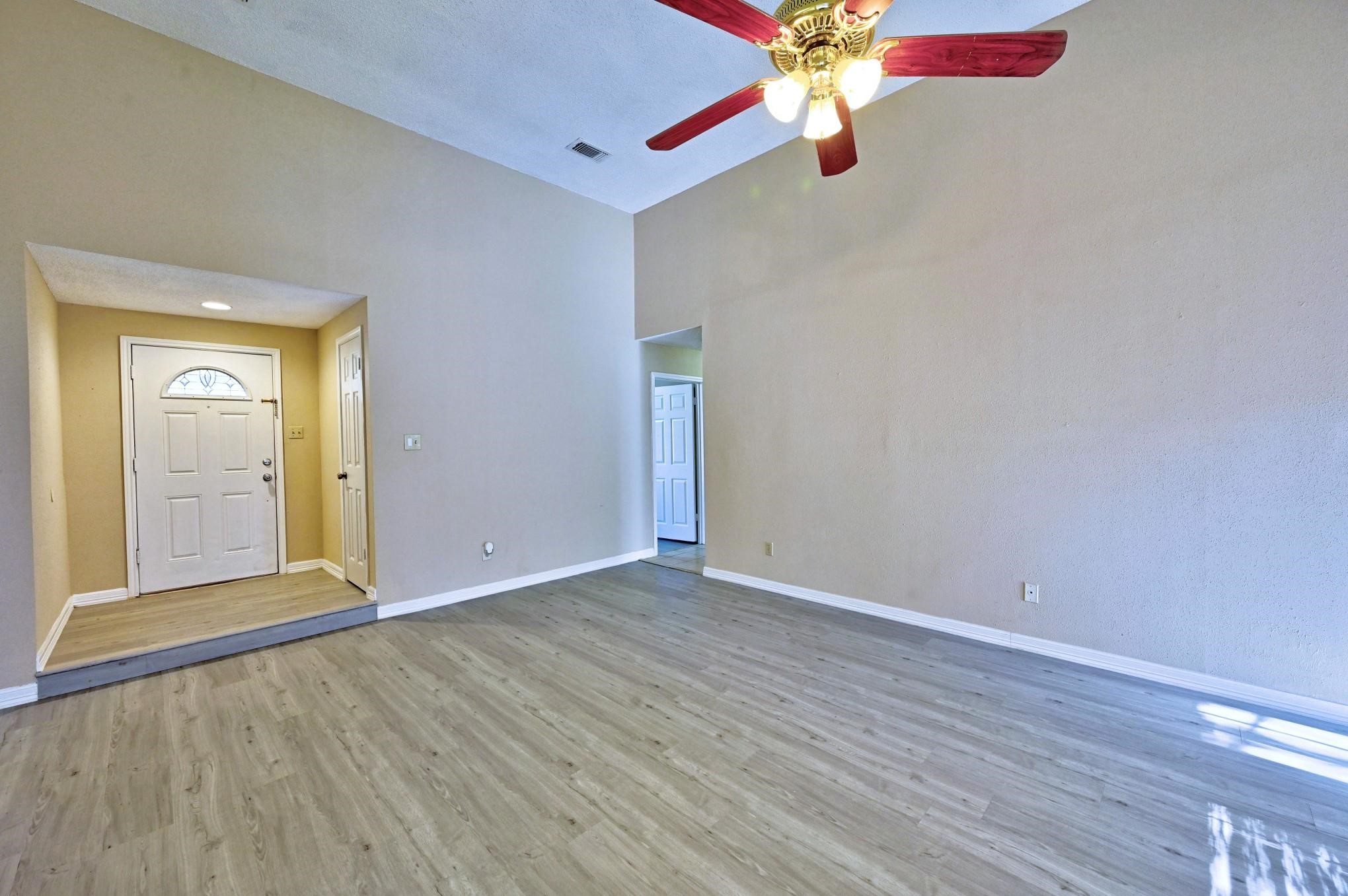 9127 Kirkleigh Lane Spring, TX 77379 - Photo 12 of 30