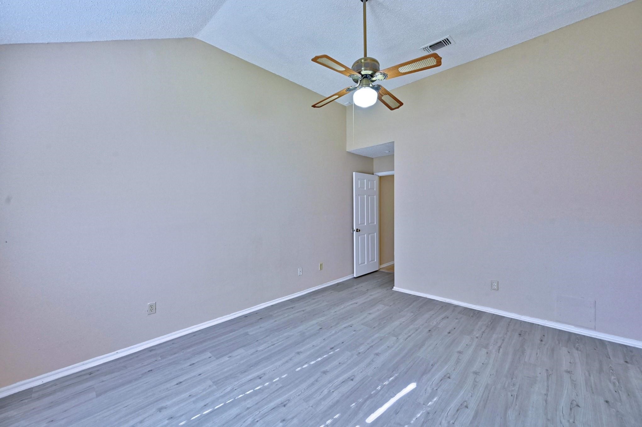 9127 Kirkleigh Lane Spring, TX 77379 - Photo 17 of 30