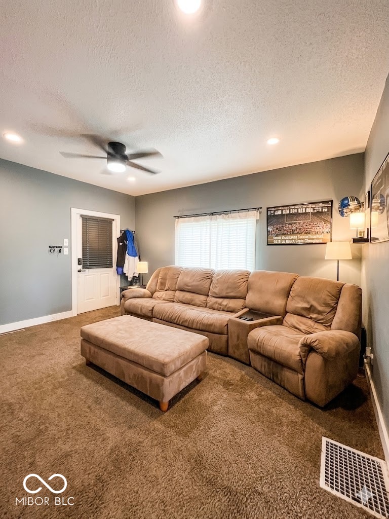 209 Grant Street Cayuga, IN 47928 - Photo 11 of 35